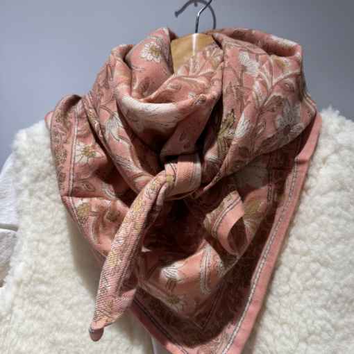 Foulard blush en laine