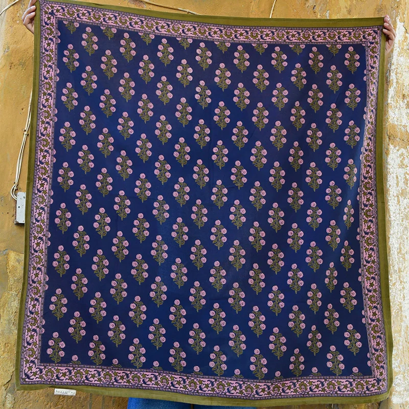 Foulard Antigone Nuit – Image 2