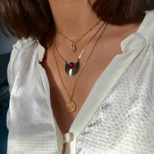 Collier coquille médaille colombe / coquillage