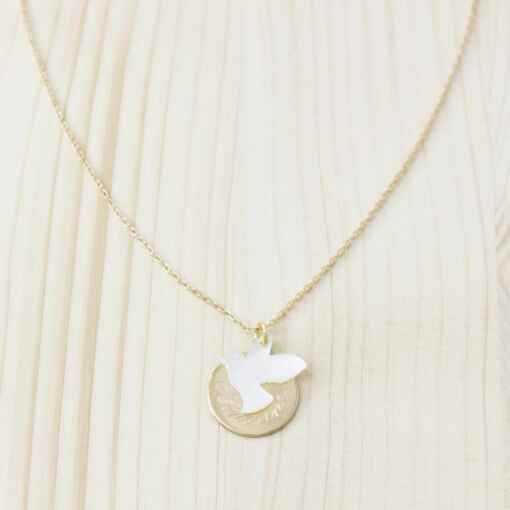 collier gravé