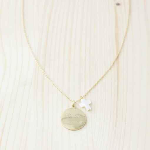 collier gravé
