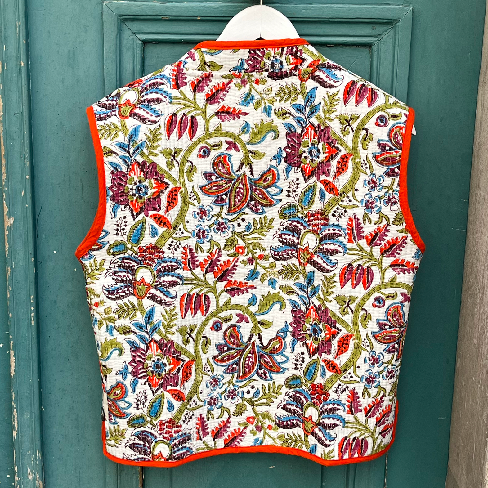 Veste Indienne sans manches velours verte et orange – Image 3