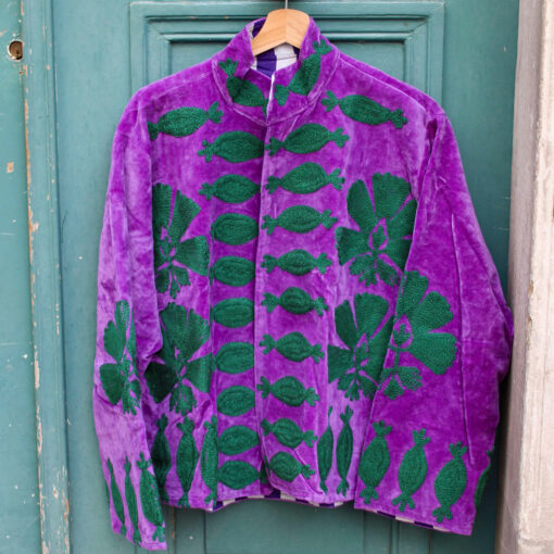 Veste brodée en velours violine et vert